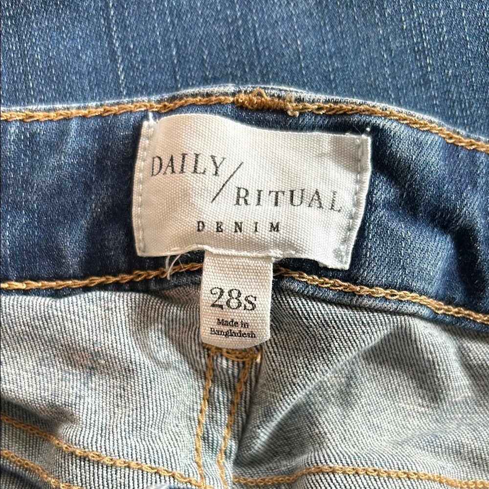 Daily Ritual Women's Jeans, Size 28 - Picture 2 of 4